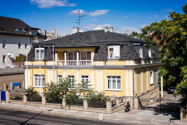 Kiadó iroda Baross G. 43. Villaépület - LEIER VILLA